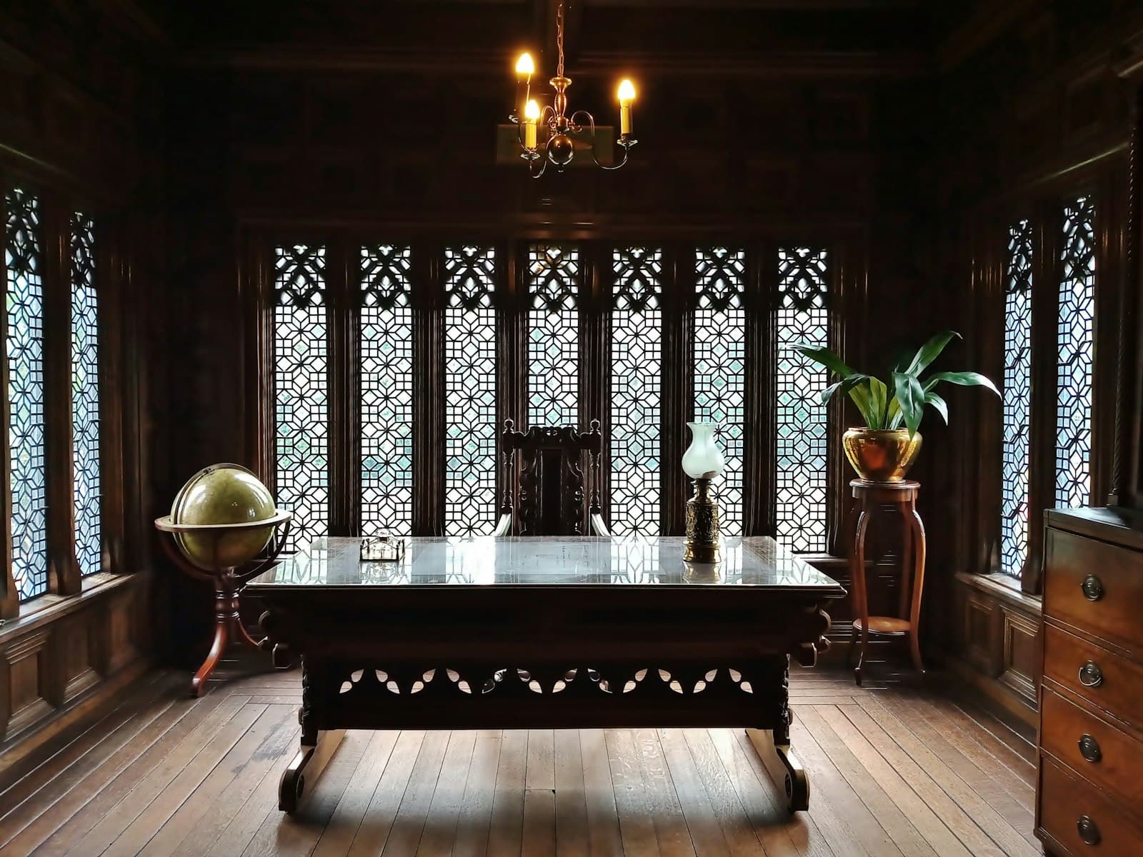 A quiet, well-appointed home study